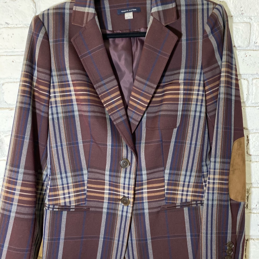 Maroon Tommy Hilfiger blazer with elbow patches.